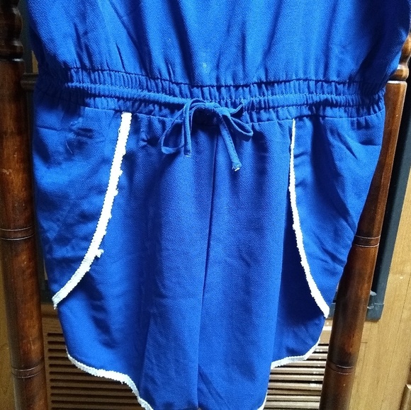 Blue & White shorts romper - Picture 2 of 3